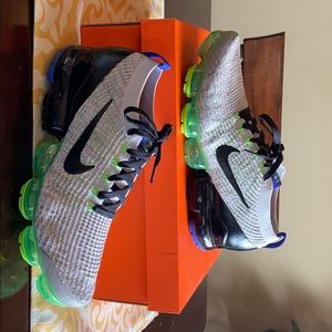 Men’s - NikeAir VaporMax 10.5